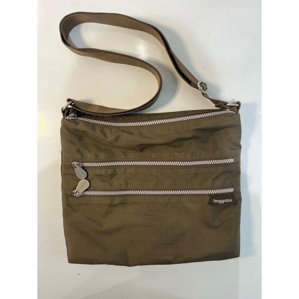 Baggallini Crossbody Bag Travel Purse Lightweight Shoulder Bag Olive Green